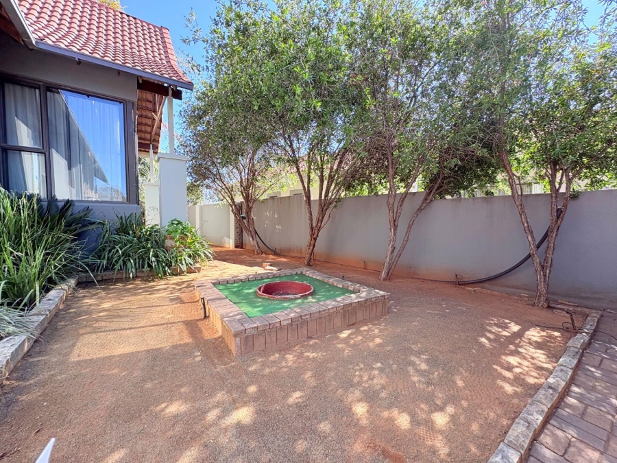 4 Bedroom Property for Sale in Woodland Hills Free State